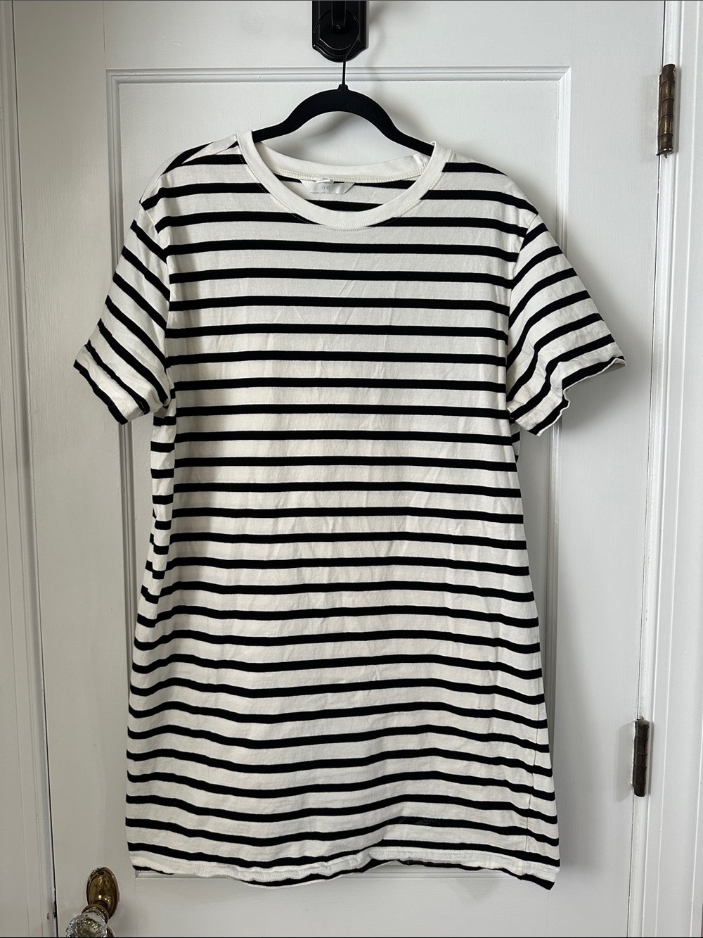 H&M Black and White Striped Short Sleeve Tee